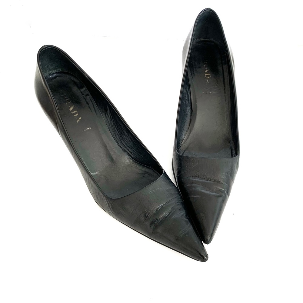 Prada Leather Stiletto Medium Pumps Size 39